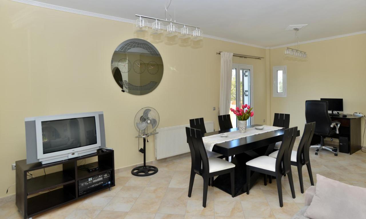 Villa Konstantinos 6 Bedrooms Aegina 外观 照片