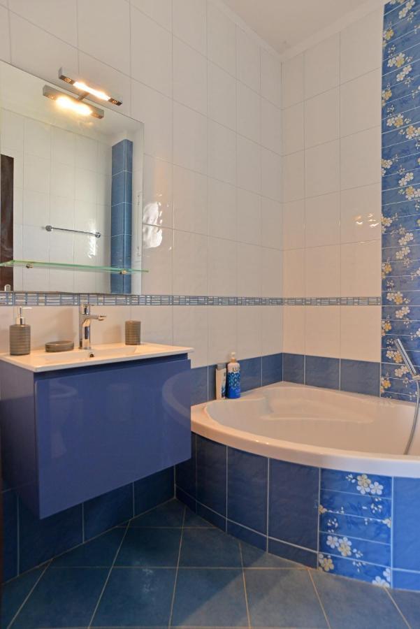 Villa Konstantinos 6 Bedrooms Aegina 外观 照片
